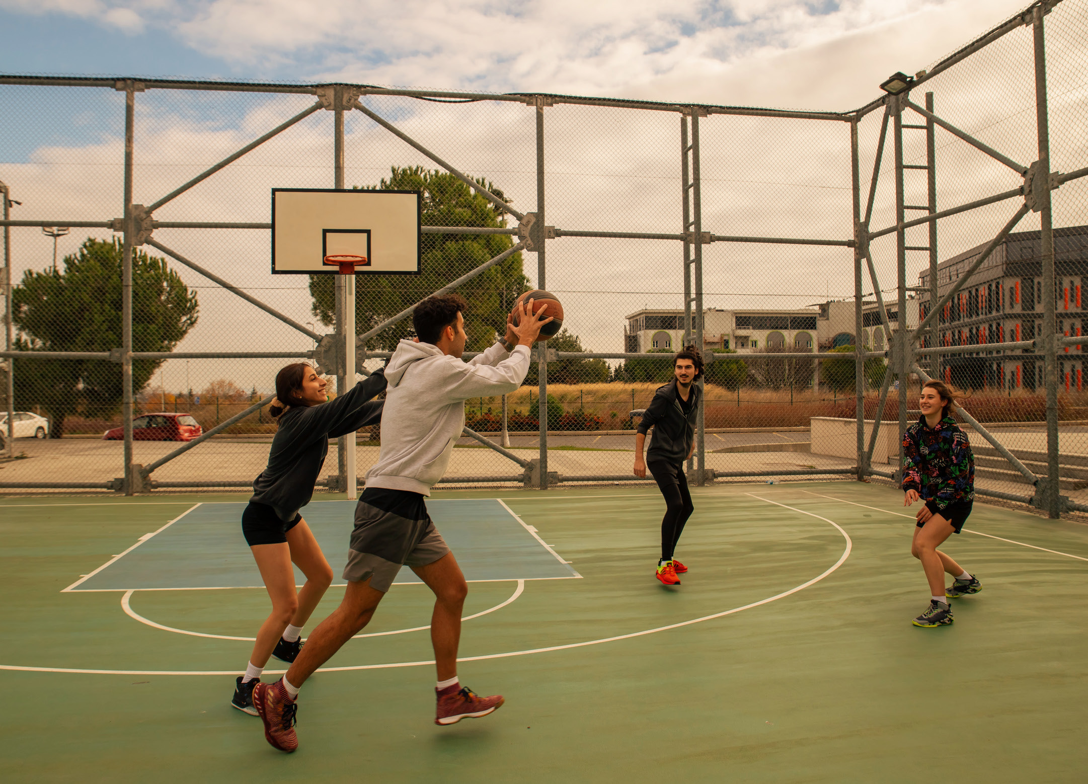 Sports & recreation